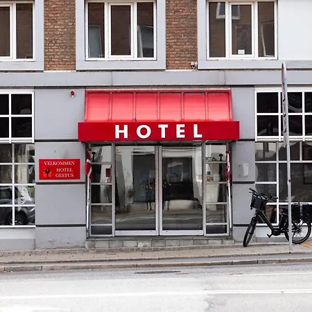 Milling Gestus Hotel 3*